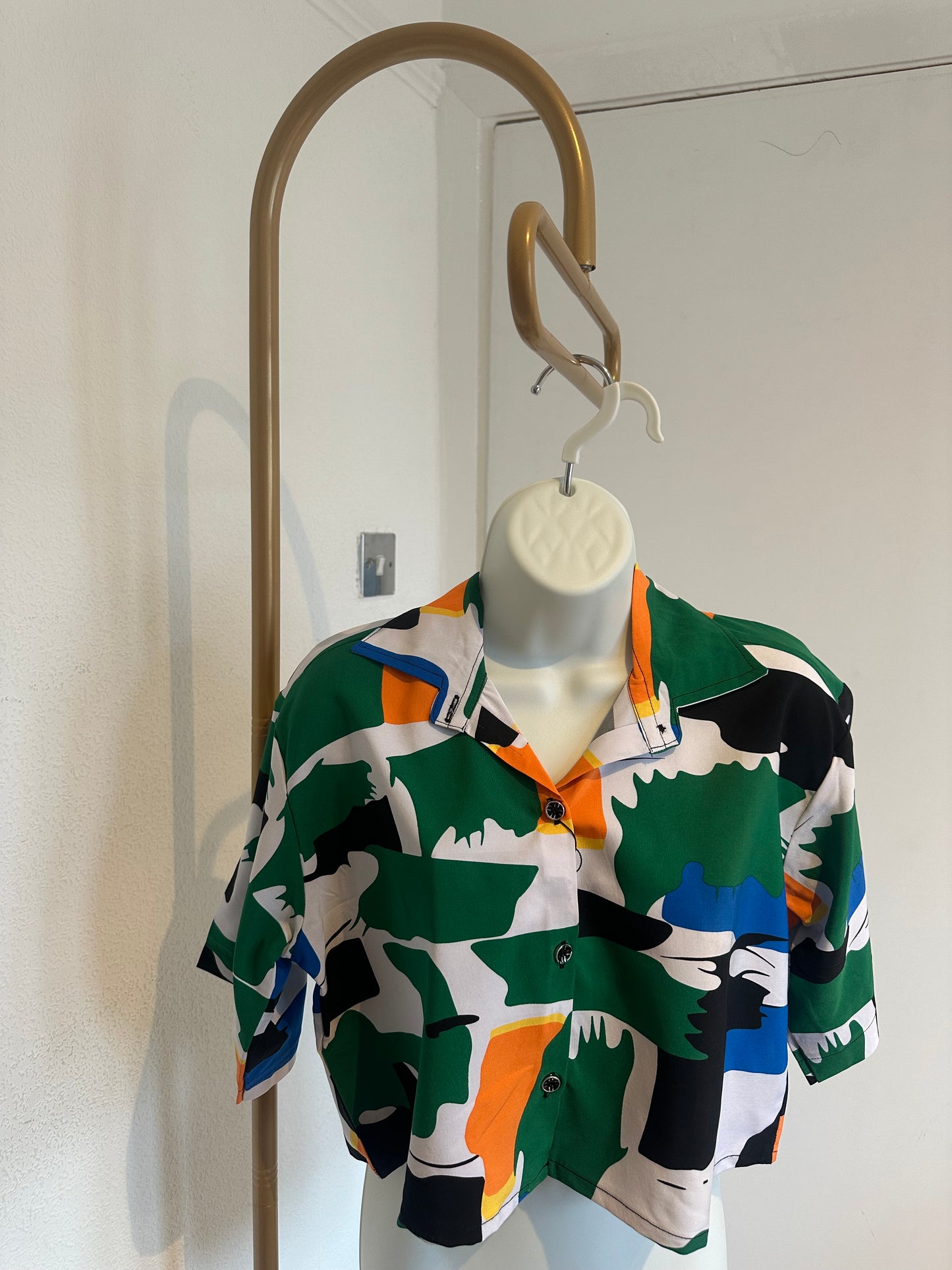 Vintage Short-Sleeve Button Up Blouse - Cropped